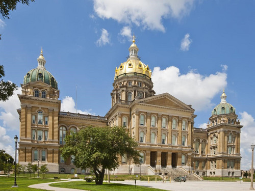 Picture of the Iowa State Capitol Building